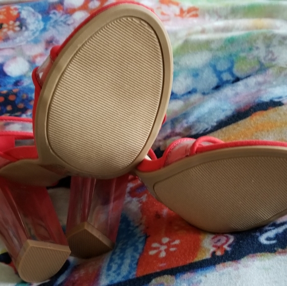 Red Dress Sandal Sz 7 - Picture 2 of 5